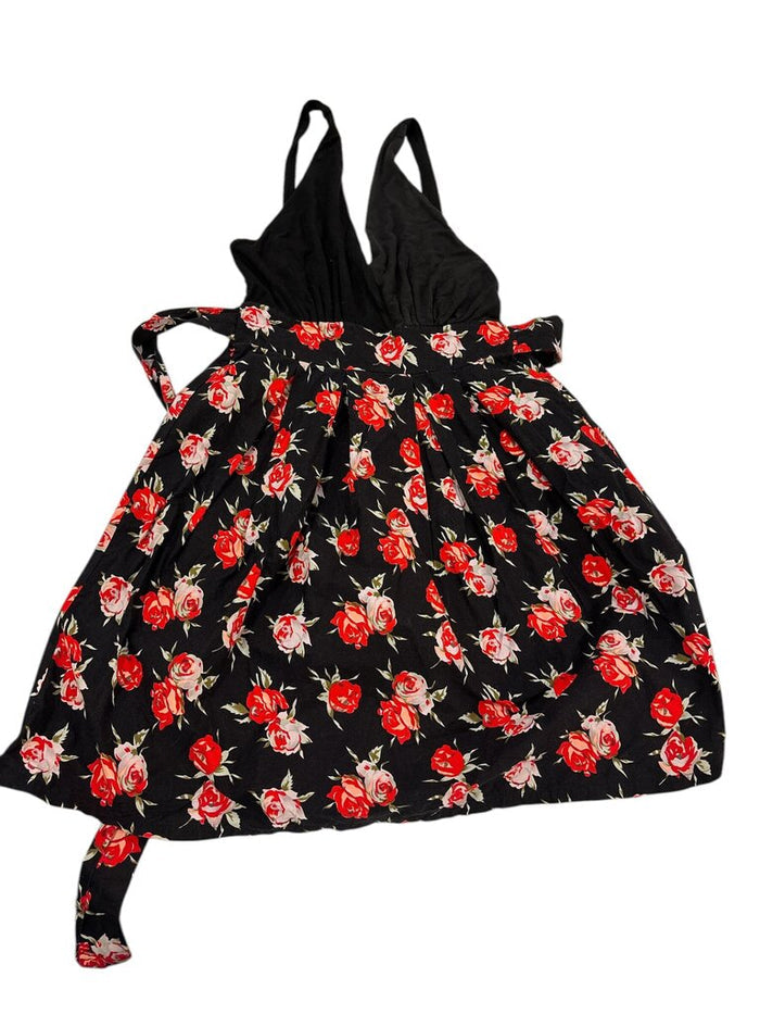 Dress: Black W Red Roses