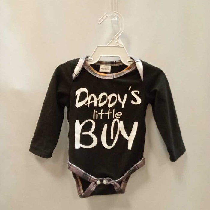 onesie: long sleeve daddy's little boy