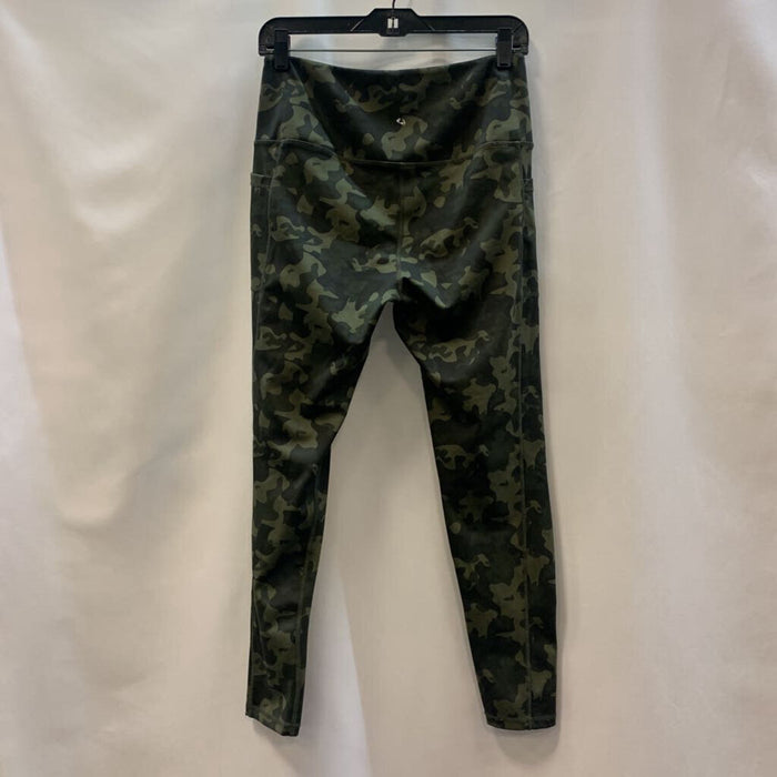 Pants: Athletic Camo