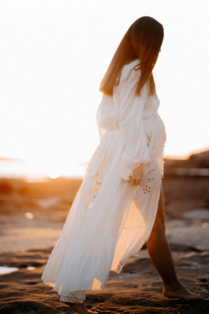 Cream Lace Maternity Dress Hire - Chasing Unicorns Entering The Dreamland Kimono