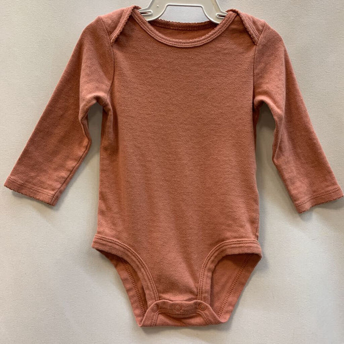 Onesie Long Sleeve Eyelet Dots Solid