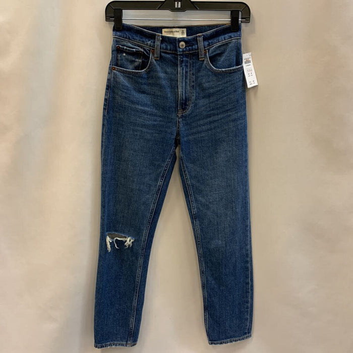 Pants: Distressed High Rise NWT