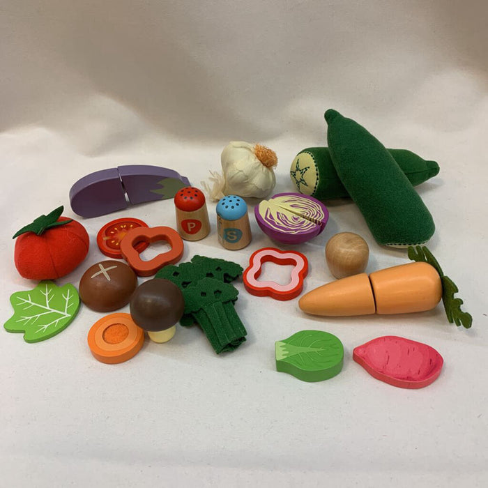 Play Kitchen: Vegetables