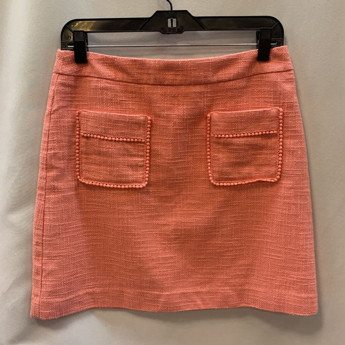 Skirt: Textured Skirt with Pockets