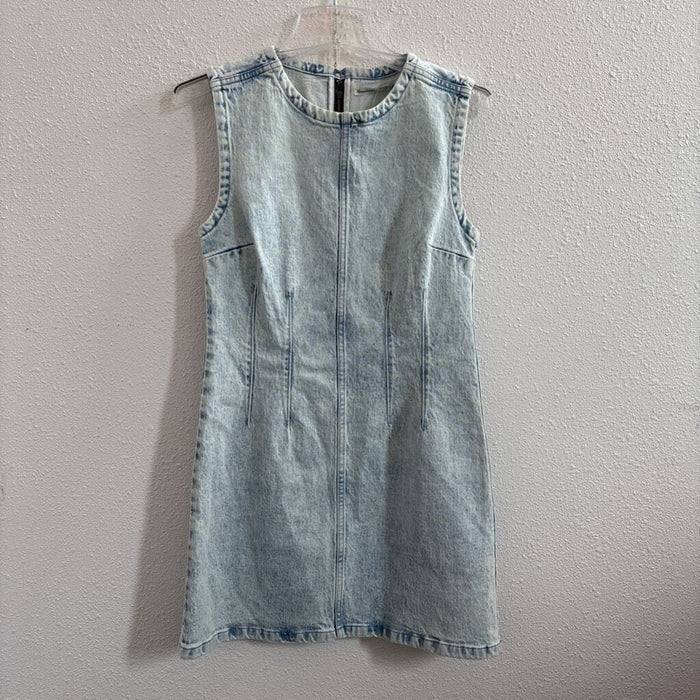 sleeveless