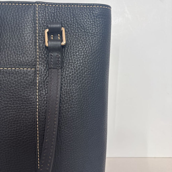 Tote NWT